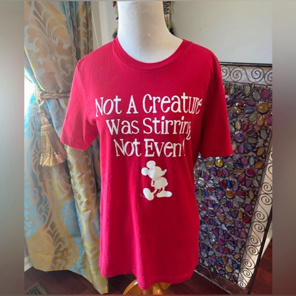 Women’s size medium Christmas top ‘ not a creature was stirring not even a mouse - Picture 6 of 7